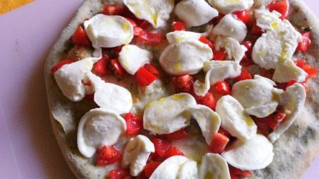 pizza con impasto al basilco