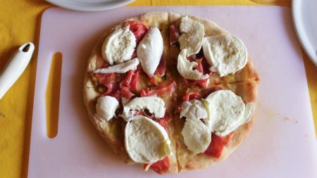 pizza fichi prosciutto crudo bufala