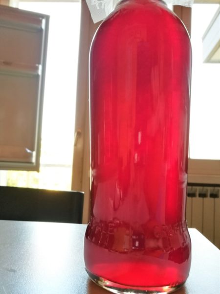 rasparenza e colore liquore di uva fragola